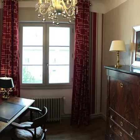 Le De Jean Lägenhet *